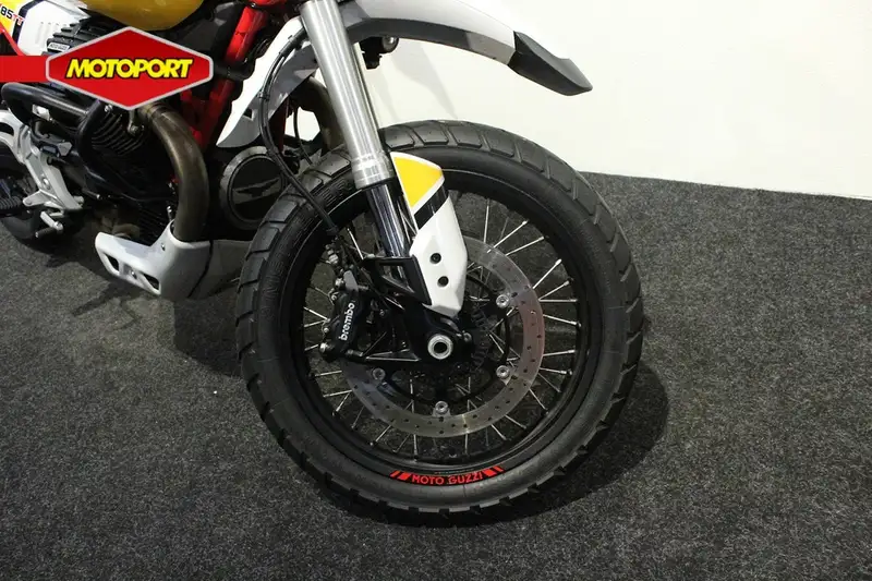 Moto Guzzi V 85 TT - foto 8