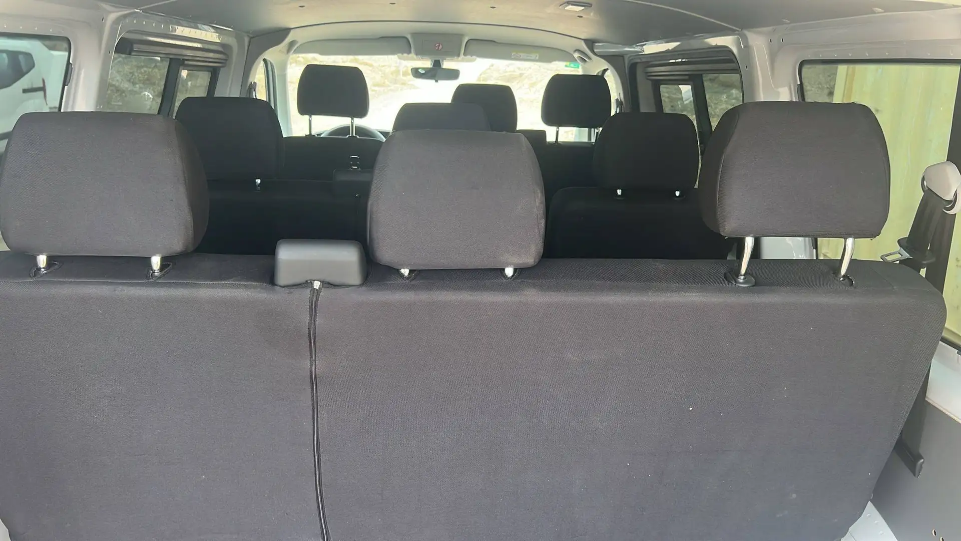 Volkswagen T6.1 Kombi 9 Plazas 3/3/3 Blanco - 2