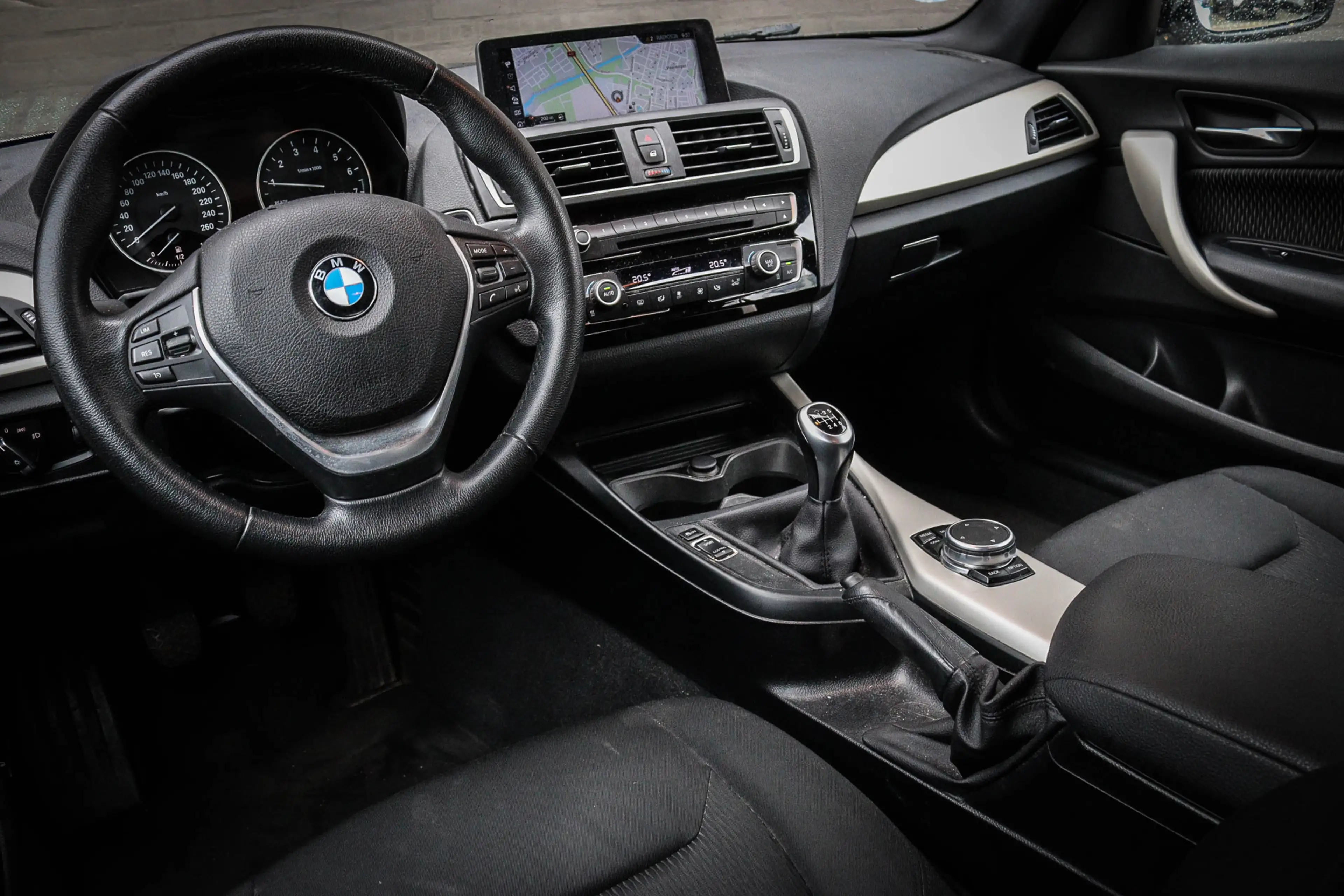 BMW 118 1-serie 118i Centennial Executive Net binnen-Nu al — photo 3