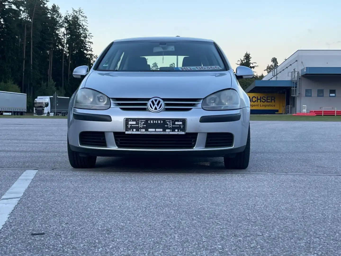 Volkswagen Golf 1.6.. Klima, Tempomat Silber - 2