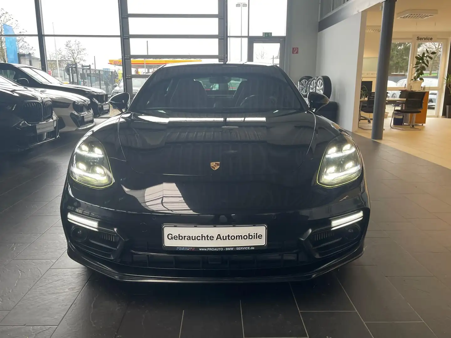 Porsche Panamera 4 E-Hybrid HUD/PANO/21"/Sport Design/Softclose/360 Black - 2
