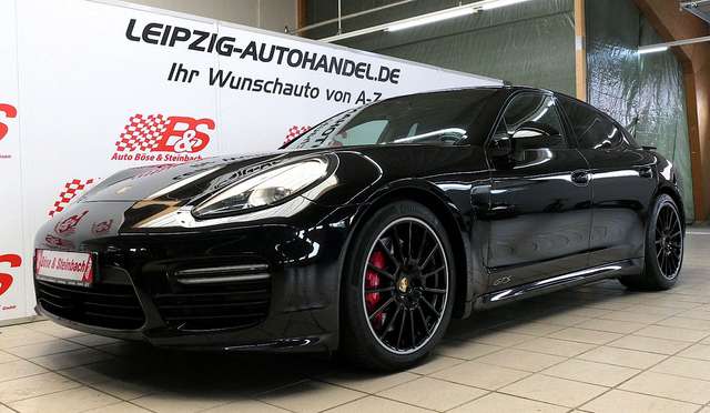 Imagine Porsche Panamera 4 GTS 970 Sport Chrono Paket Plus