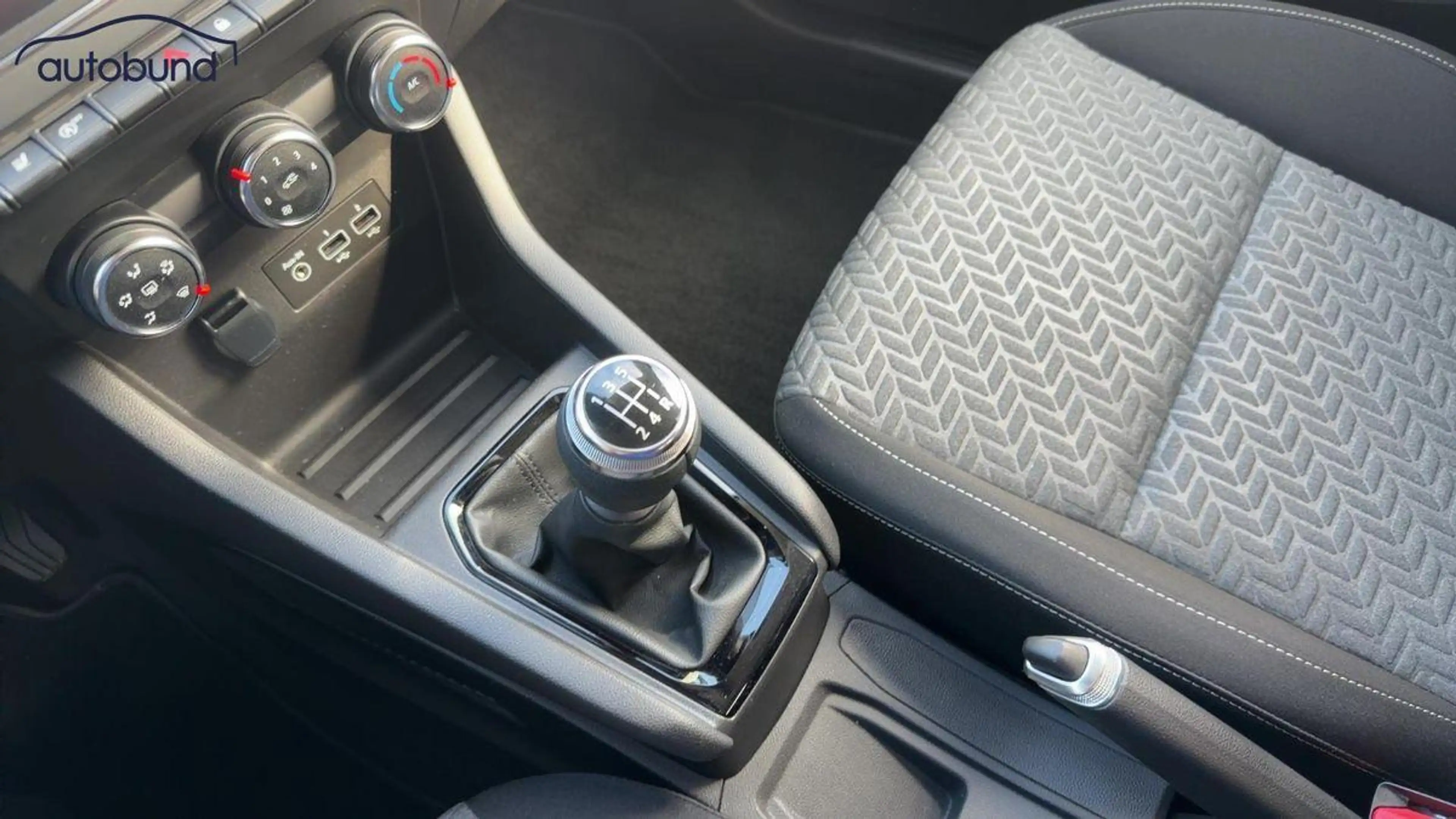 Renault Clio V 1.0 SCe Evolution Alu LED NAV NBA PDC SHA Shz — photo 12
