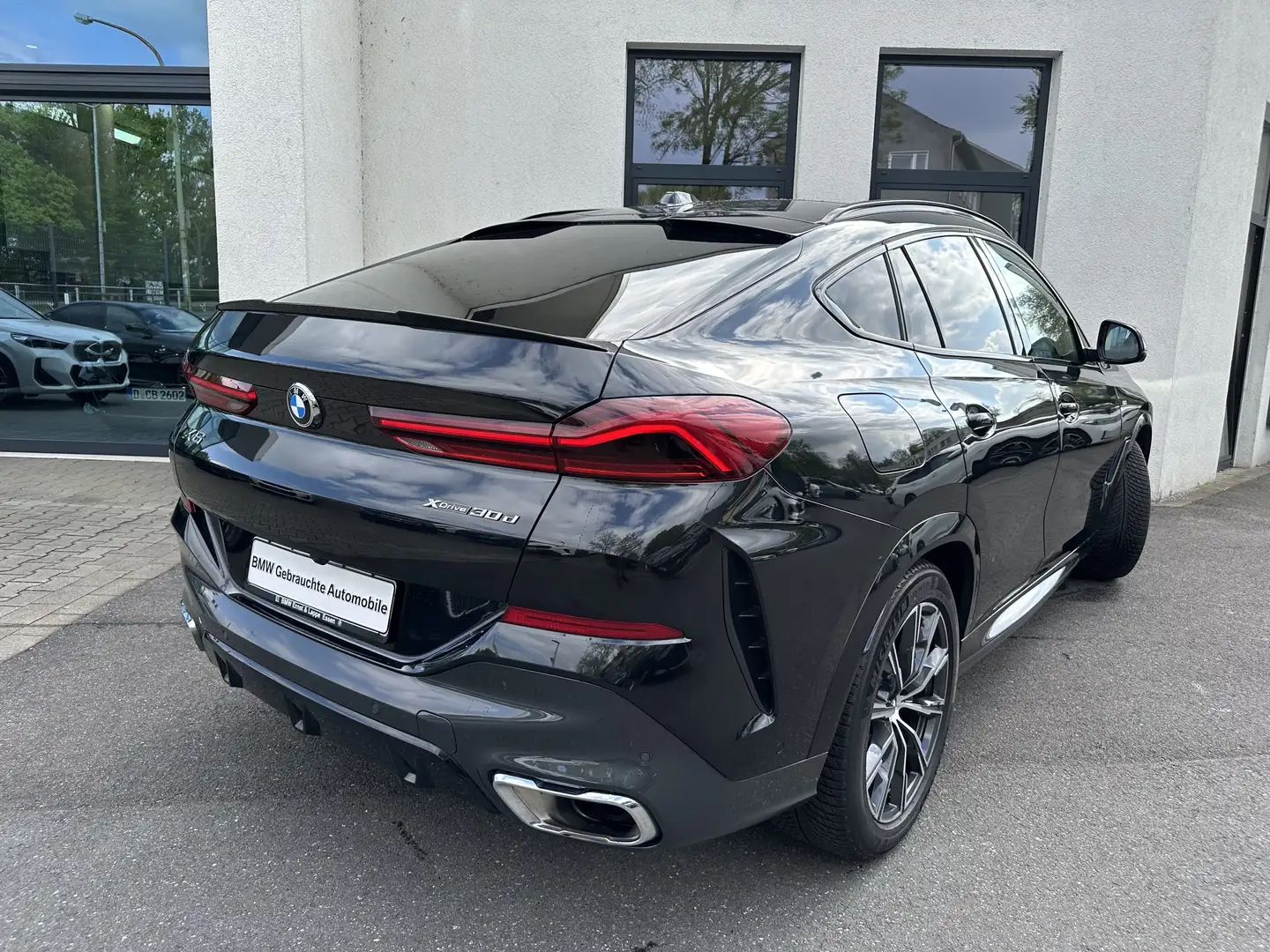 BMW X6 xDrive30d M Sport || AHK Pano 360° H&K Stdhzg Schwarz - 2