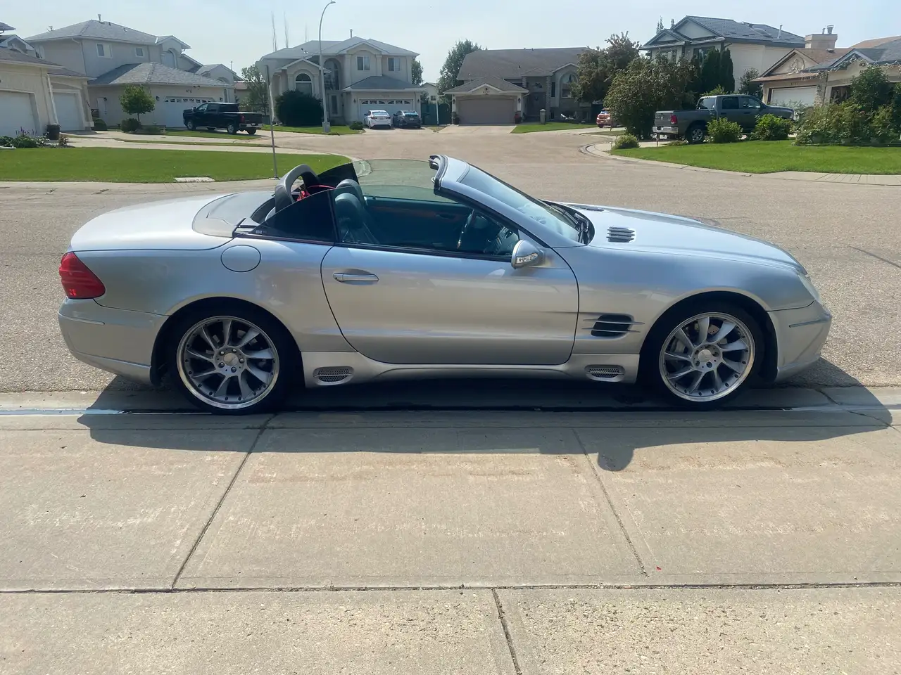 Mercedes-Benz SL photo Mercedes-Benz SL
