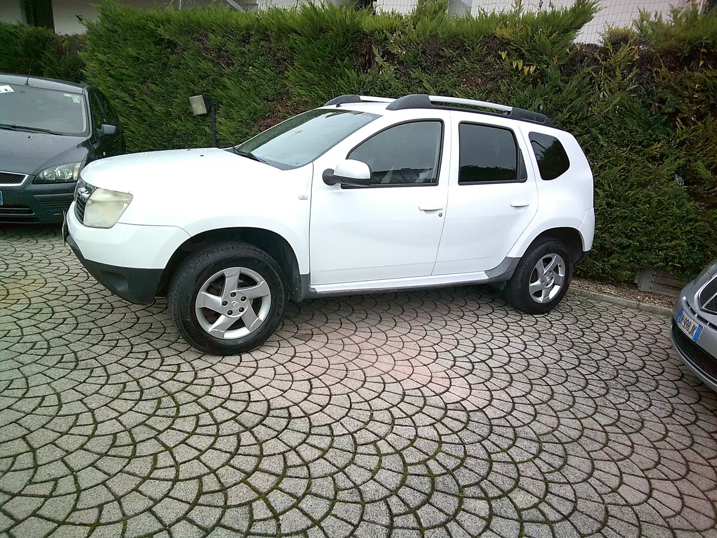 Dacia Duster Duster I 2010 1.6 Laureate 4x2 110cv Wit - 1