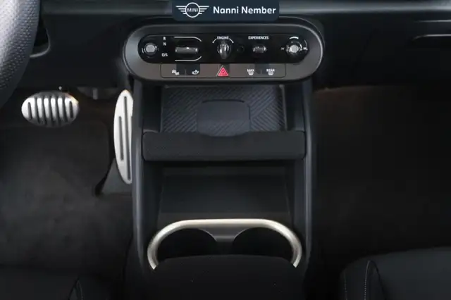 Mini Countryman view 13