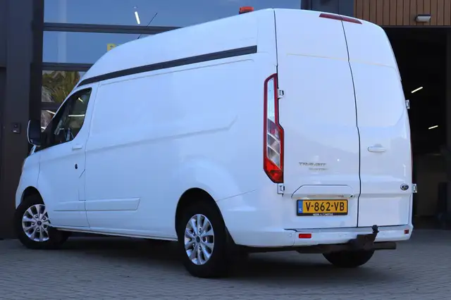 Ford Transit Custom view 18