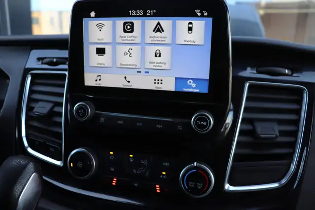 Ford Transit Custom view 14