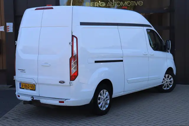 Ford Transit Custom view 2