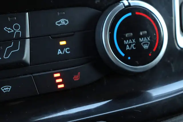 Ford Transit Custom view 16