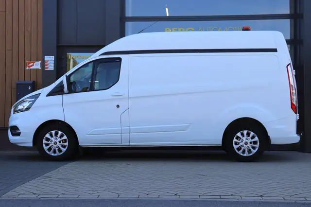 Ford Transit Custom view 12