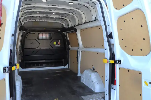 Ford Transit Custom view 26
