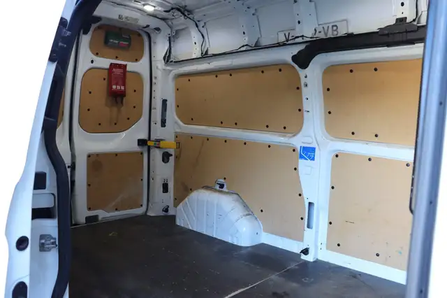 Ford Transit Custom view 27