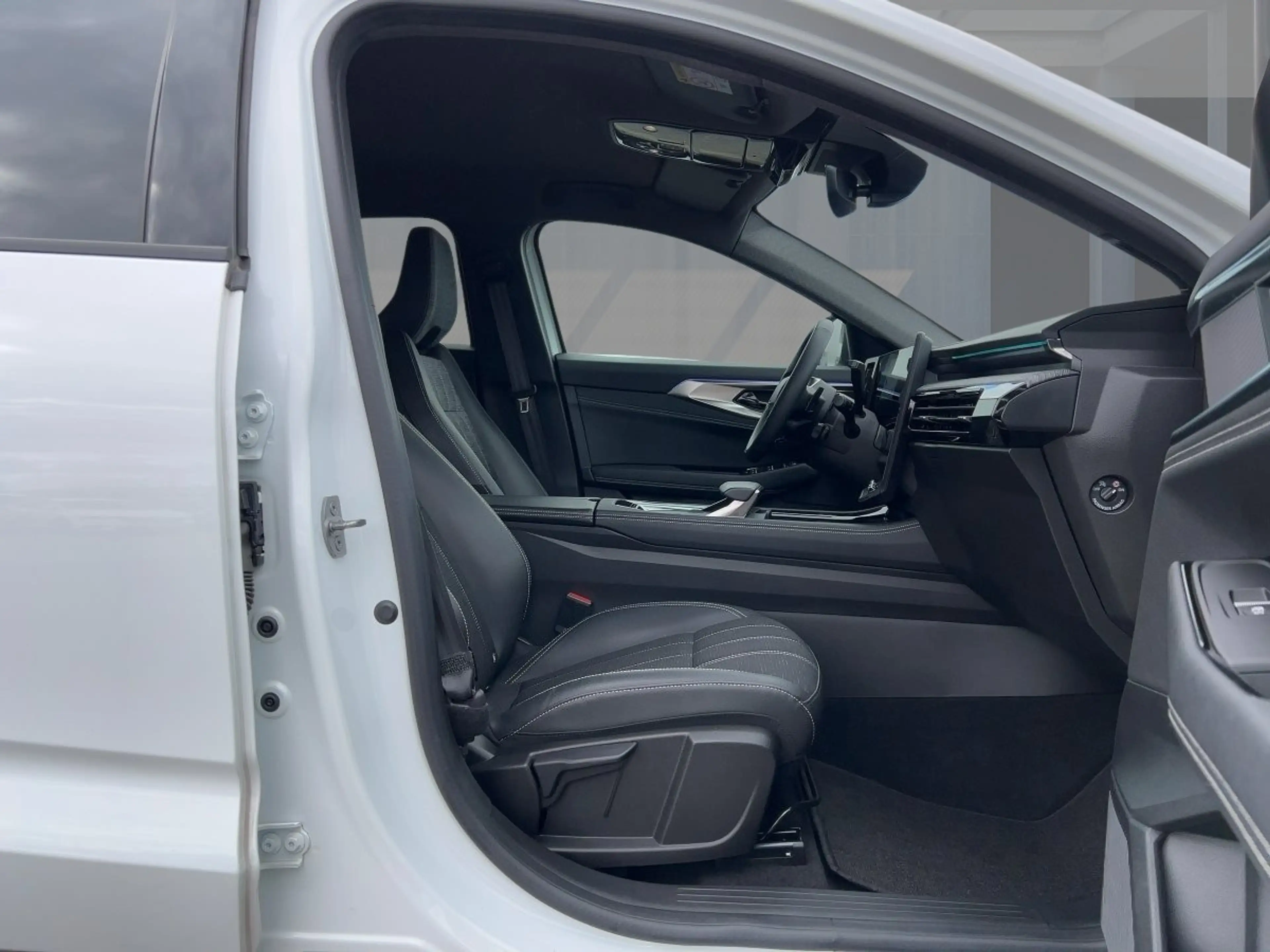 Renault Austral TECHNO E-TECH FULL HYBRID 200 RÜCKFAHRKAMERA — photo 8