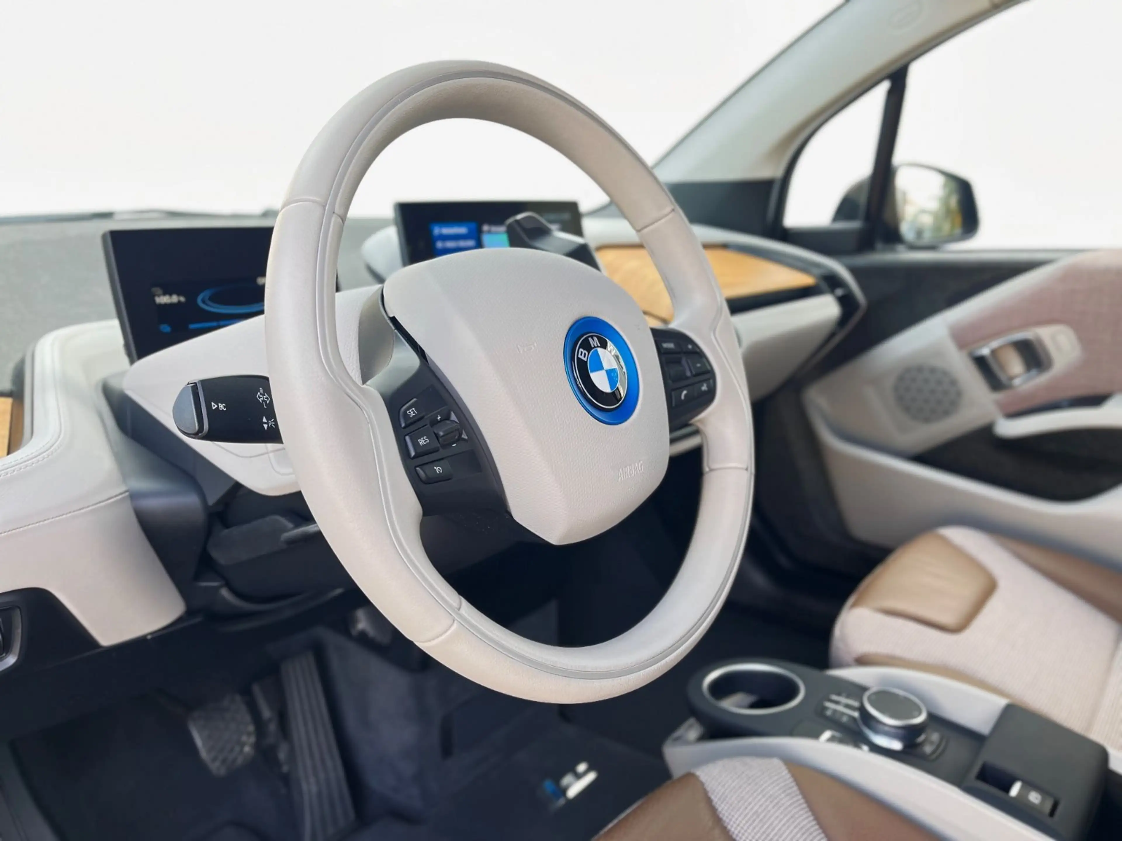BMW i3 s 120Ah Lodge NaviProf CarPlay DAB RFK 20" — photo 12