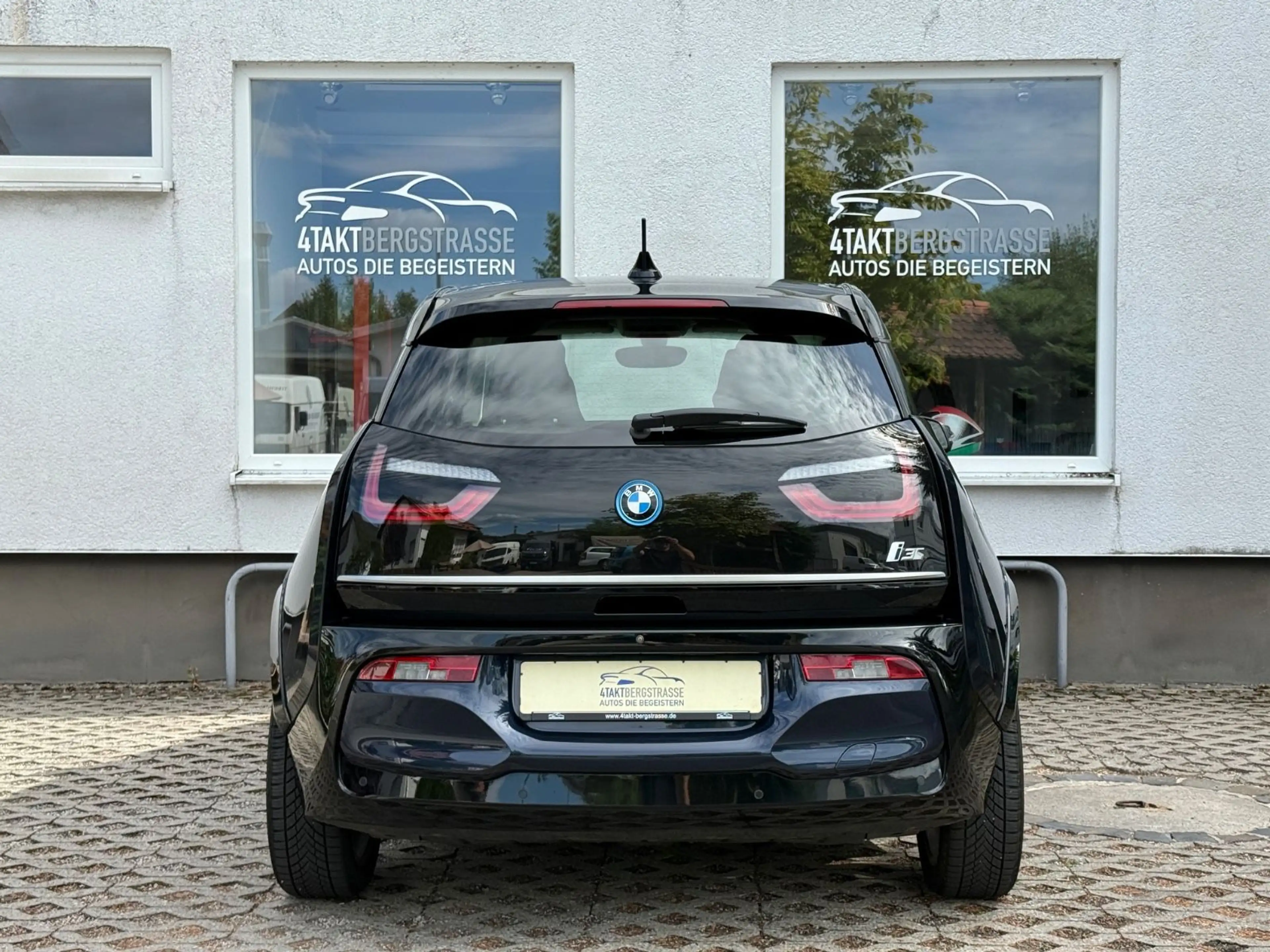 BMW i3 s 120Ah Lodge NaviProf CarPlay DAB RFK 20" — photo 8