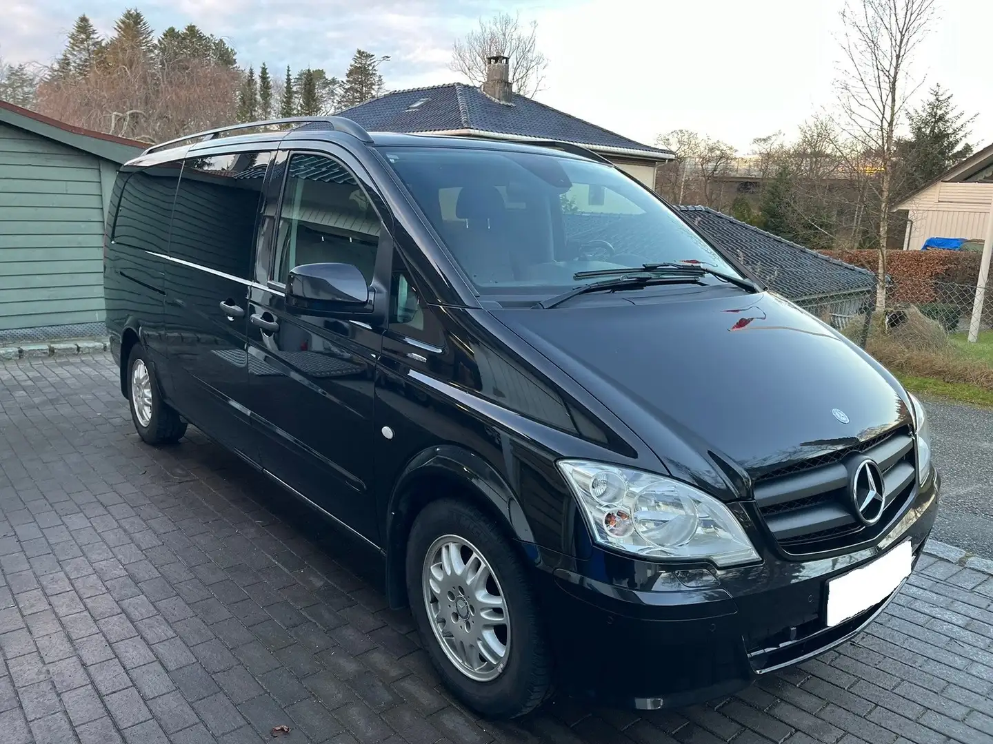 Mercedes-Benz Vito Vito 2.1 CDI A3 Shuttle Start/Stop Zwart - 2