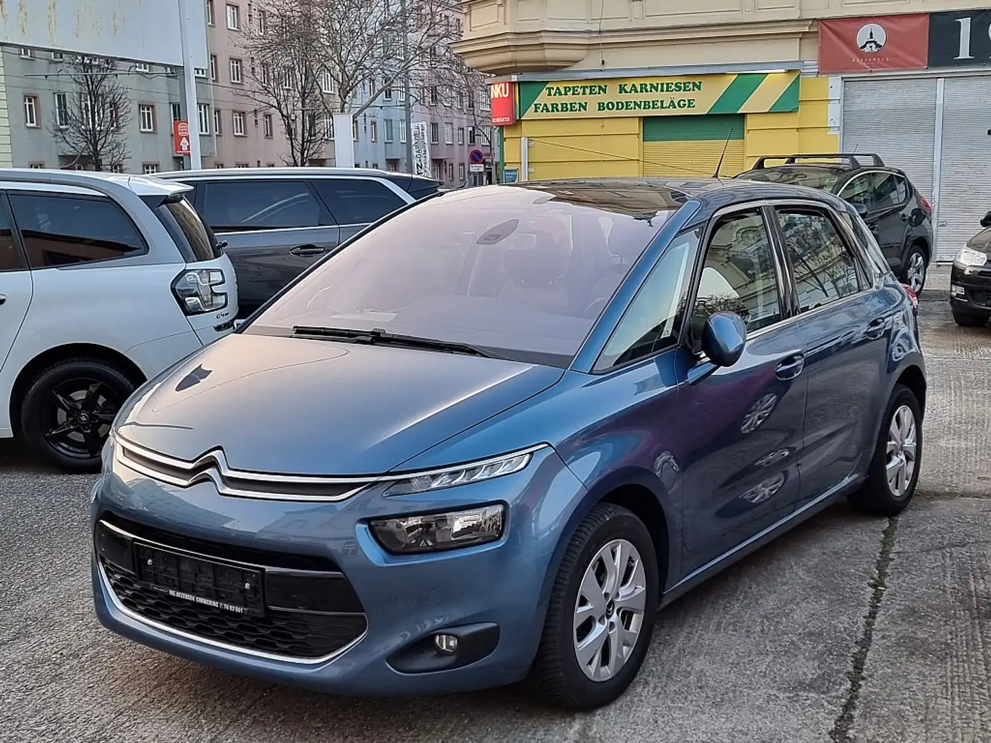 Citroen C4 Picasso BlueHDi 120 6-Gang Intensive Blau - 2