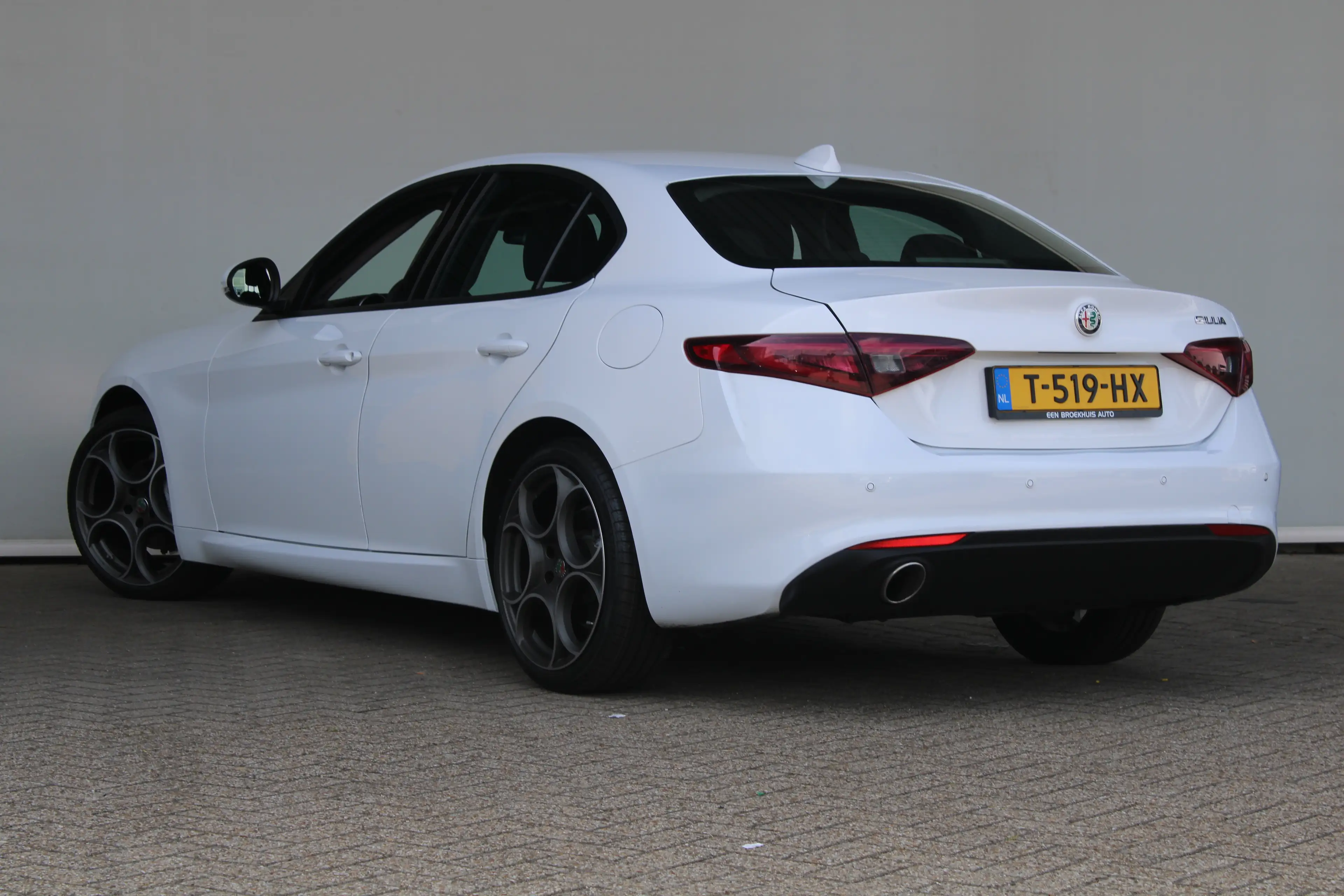 Alfa Romeo Giulia 2.0T | 19` lichtmetalen velgen | Climate control | — photo 7