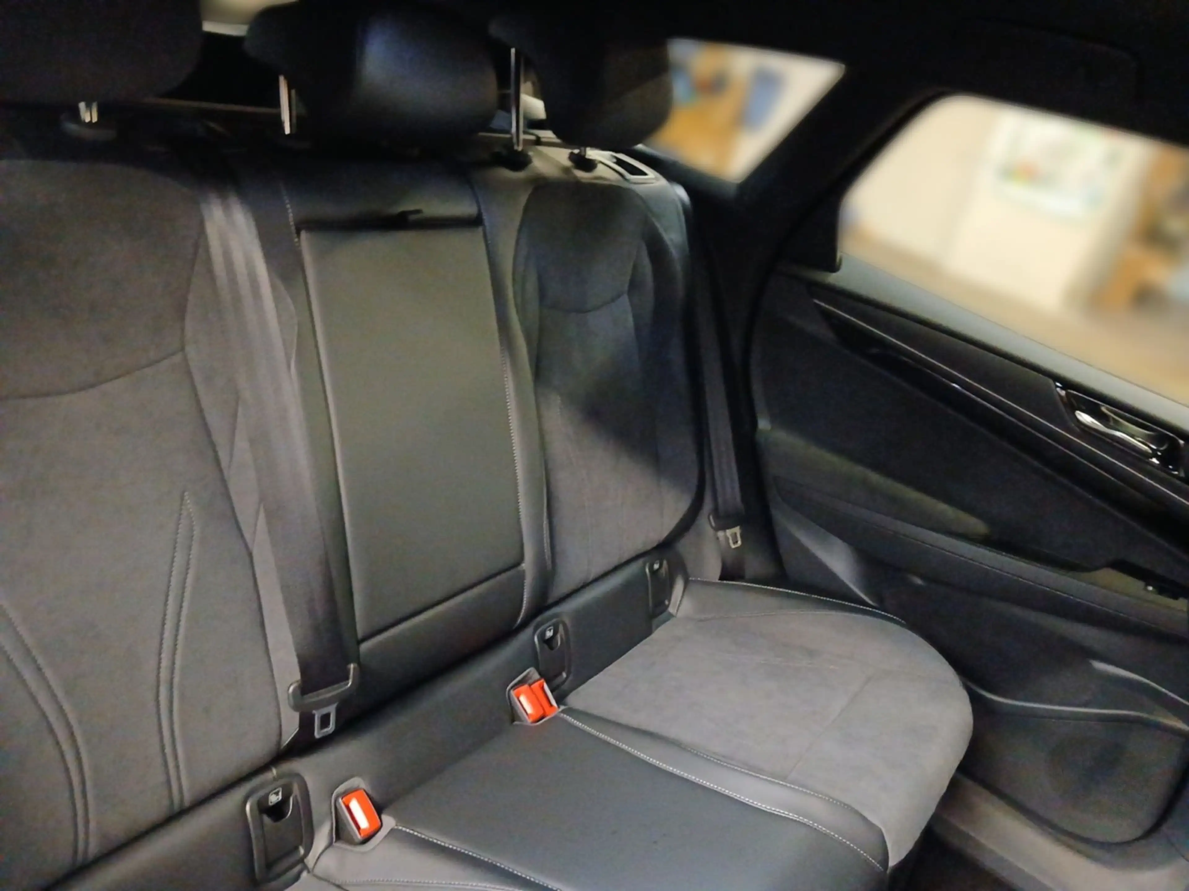 Volkswagen ID.7 Pro 210 kW (286 PS) 77 kWh 1-Gang-Au — photo 9