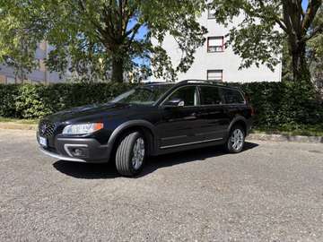 2.4 d4 Momentum awd 181cv geartronic