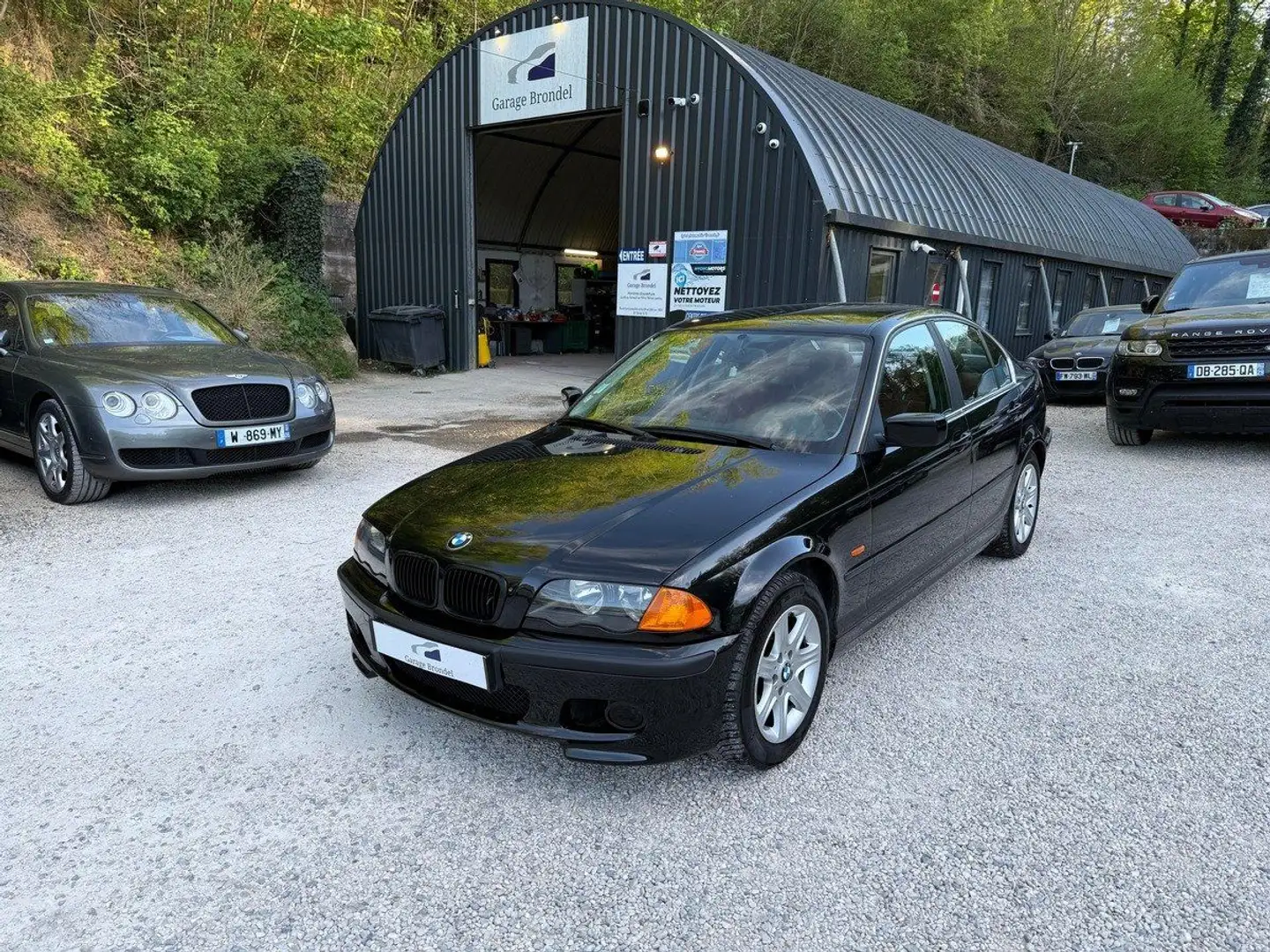 BMW 320 320i 2.2i 170cv L6 BVA Pack M Luxe Noir - 1