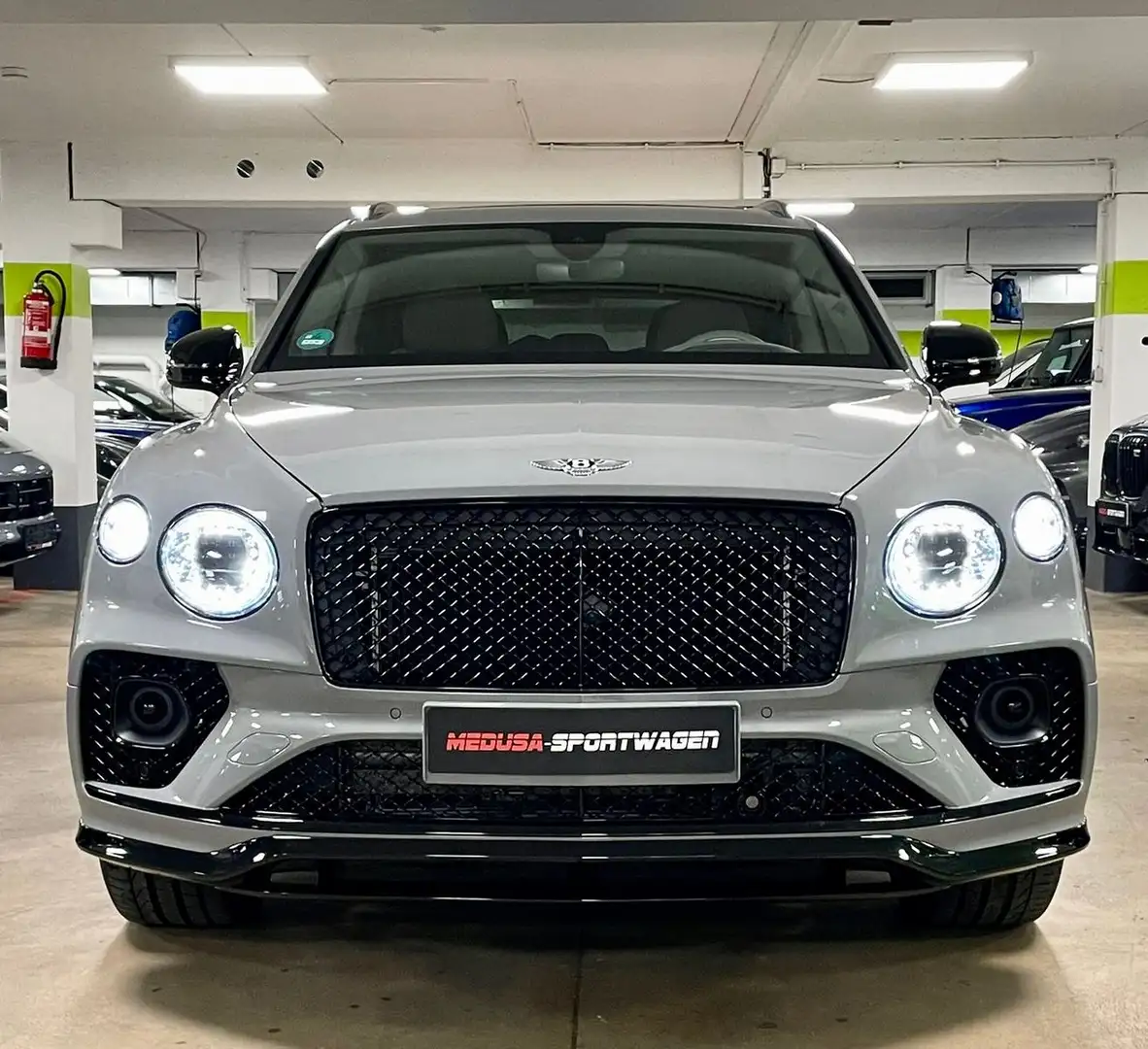 Bentley Bentayga BENTAYGA V8 S CARBON NAIM MASSAGE PANO FULL! Grey - 2
