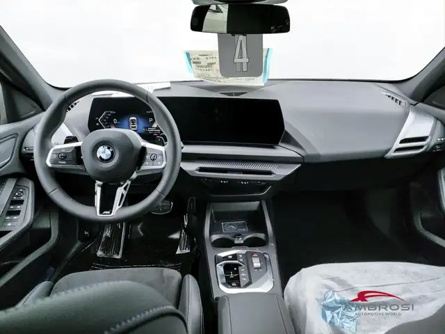 BMW 1 Series view 14