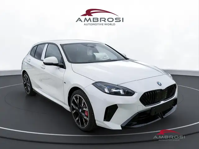 BMW 1 Series view 2