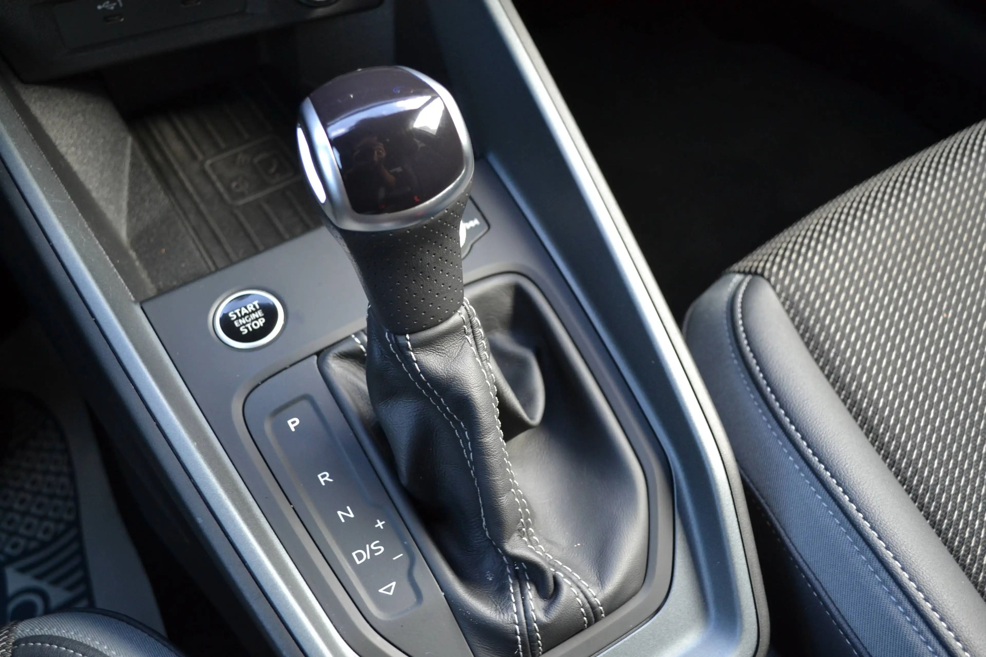 Audi A1 A1 Sportback 30 TFSI Competition S tronic (EU6AP) Competition — photo 13