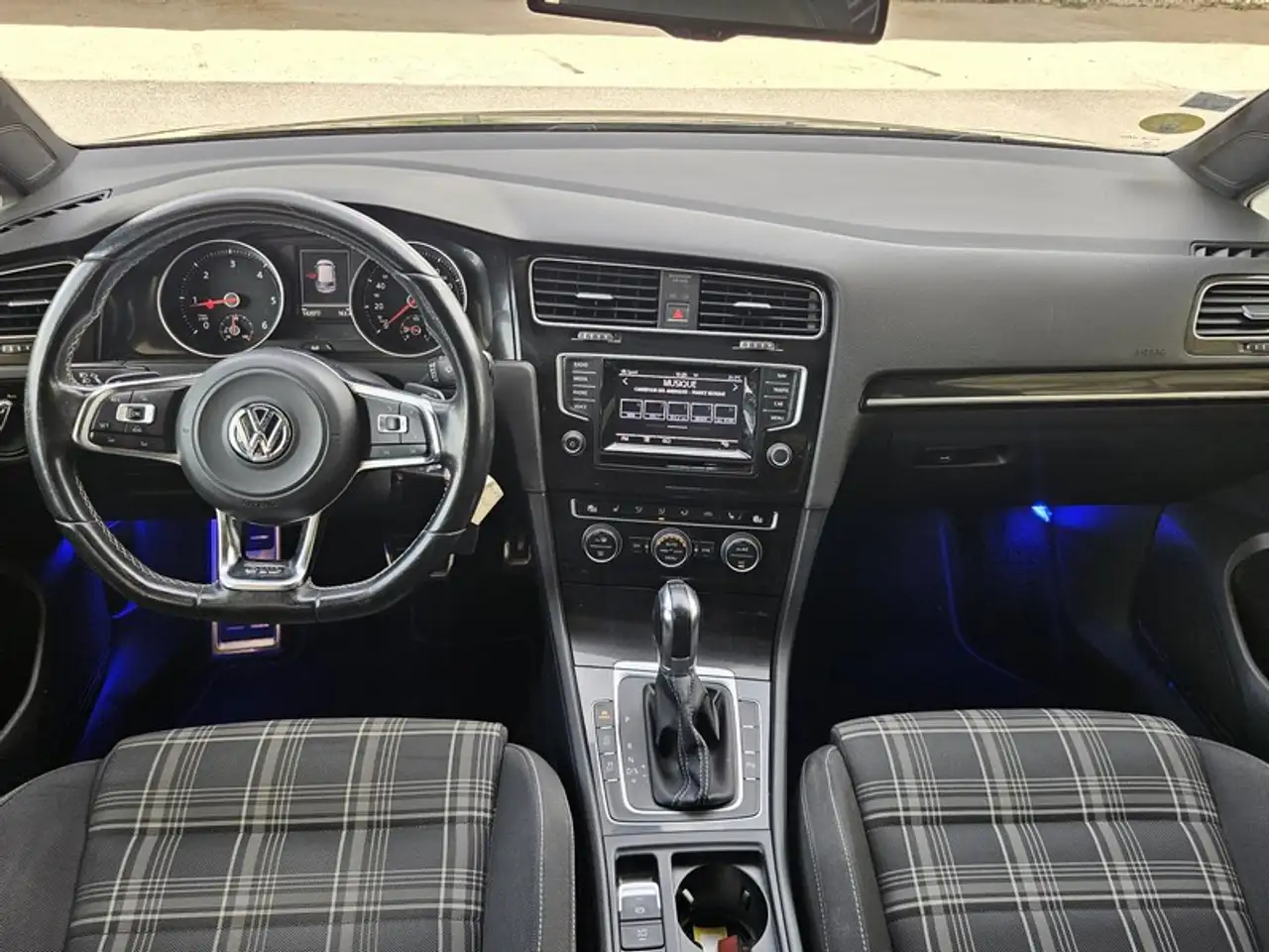 Volkswagen Golf GTD — photo 5