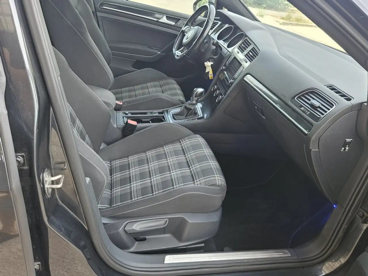 Volkswagen Golf GTD — photo 2