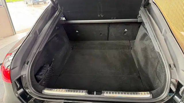 Mercedes-Benz Eqs view 9