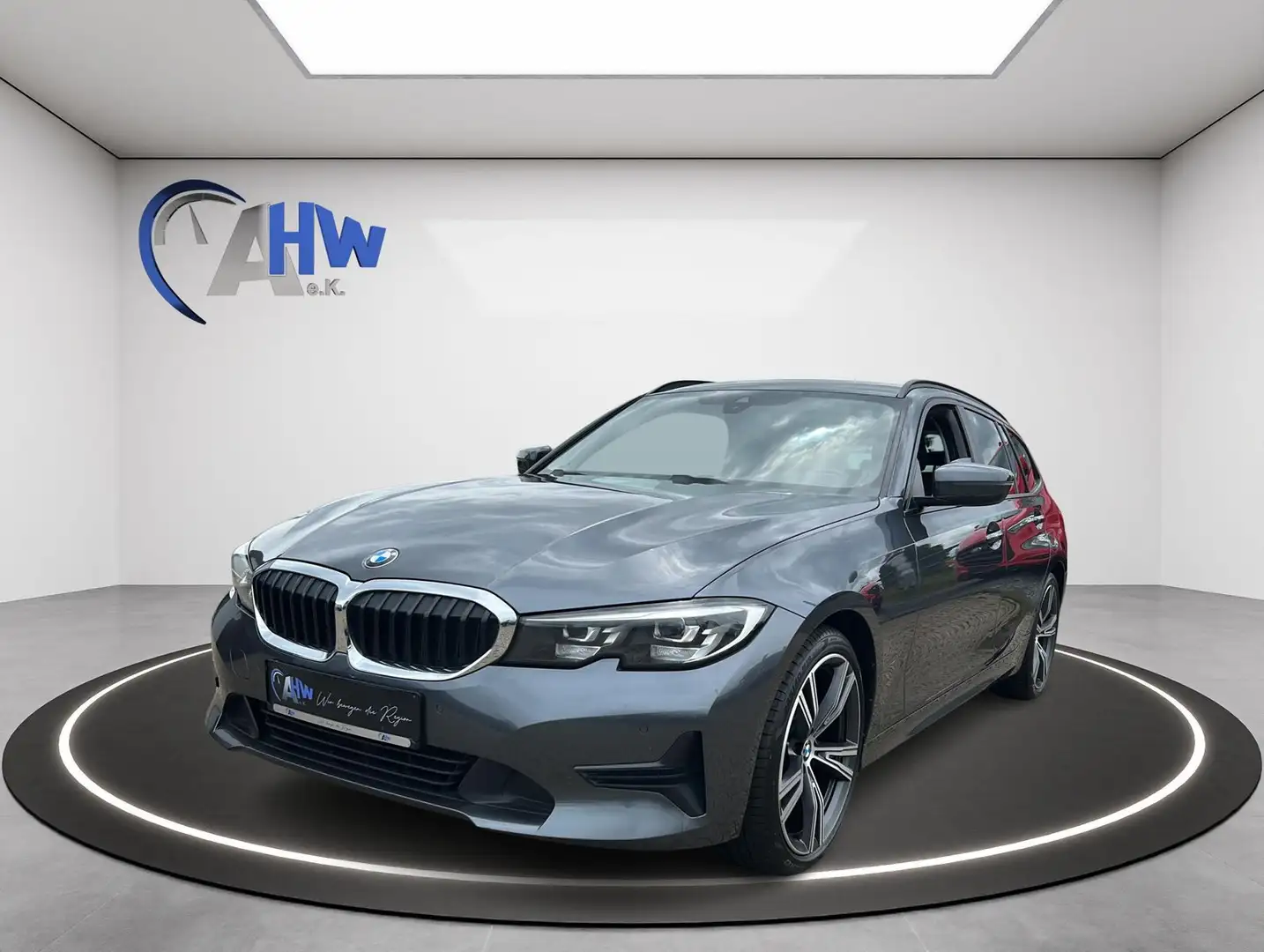 BMW 318 d Touring Advantage Grau - 1