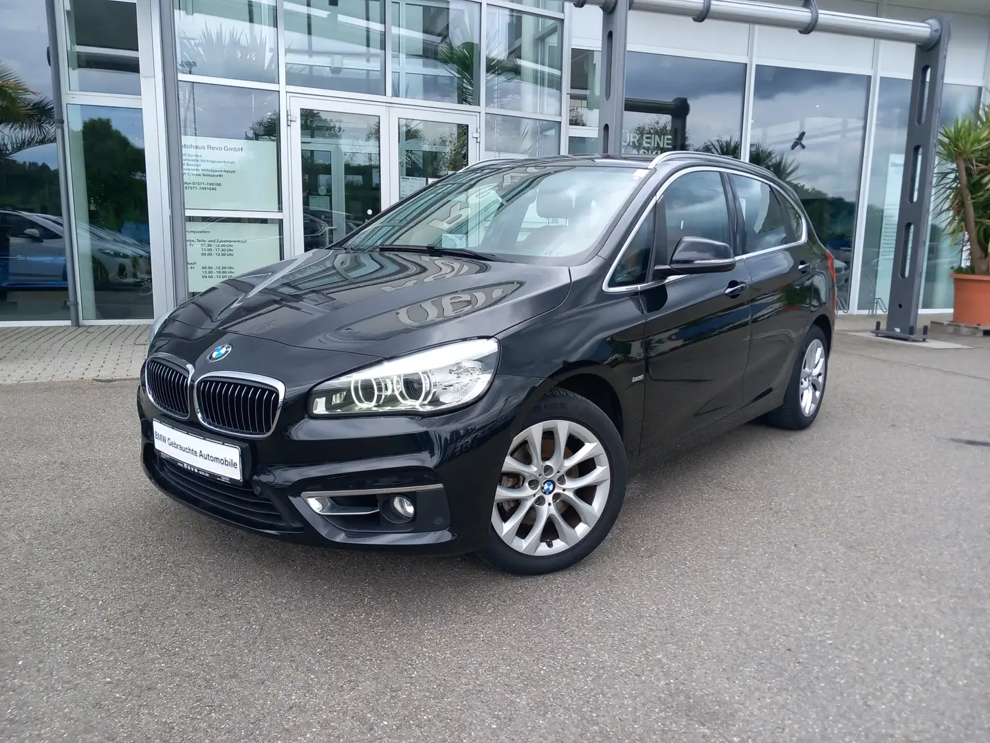BMW 218 i Active Tourer Aut LuxuryLine AHK Leder LED Drive Schwarz - 2