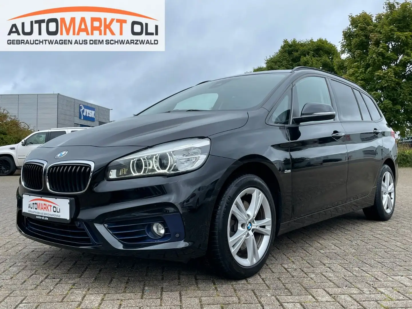 BMW 218 Sport*Navi*LED*7-Sitz.*TÜV 07/27 Schwarz - 1