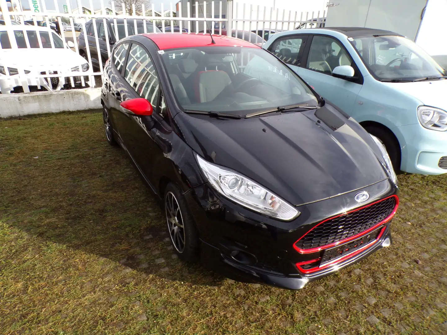 Ford Fiesta Sport Schwarz - 2