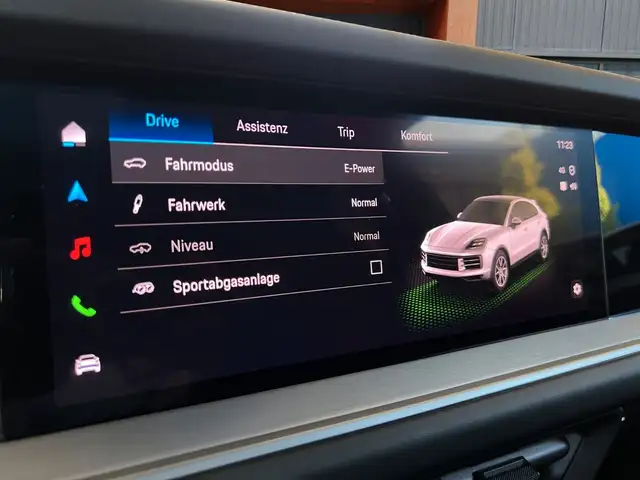Porsche Cayenne view 12