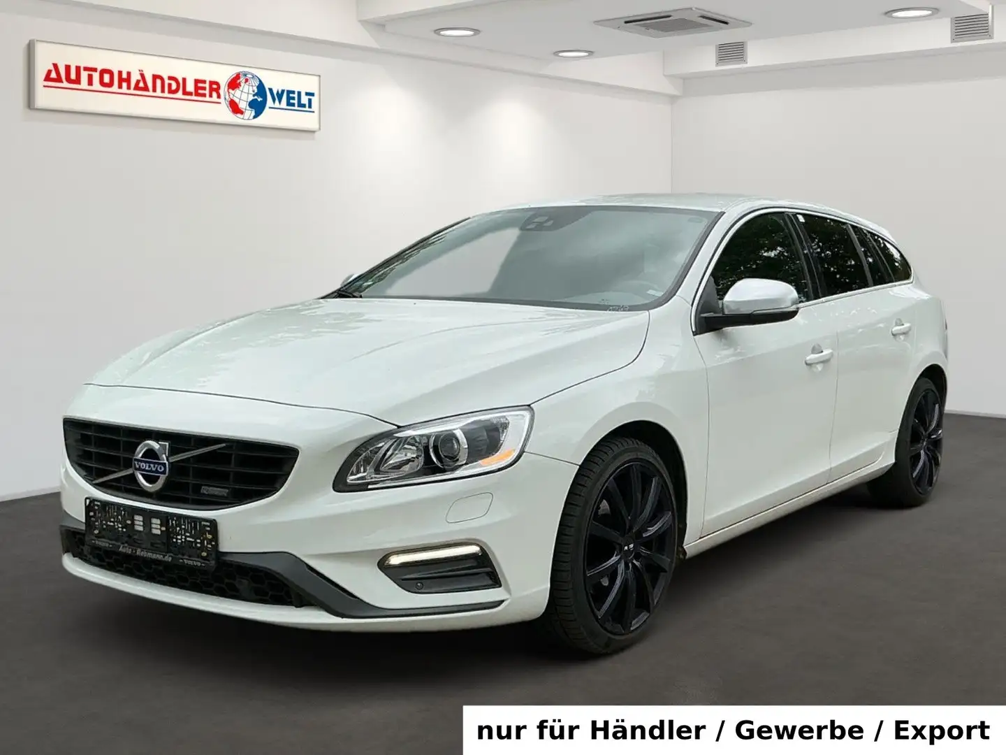 Volvo V60 2.0 D3 R-Design AAC Leder Alcan. Navi Xenon Weiß - 1