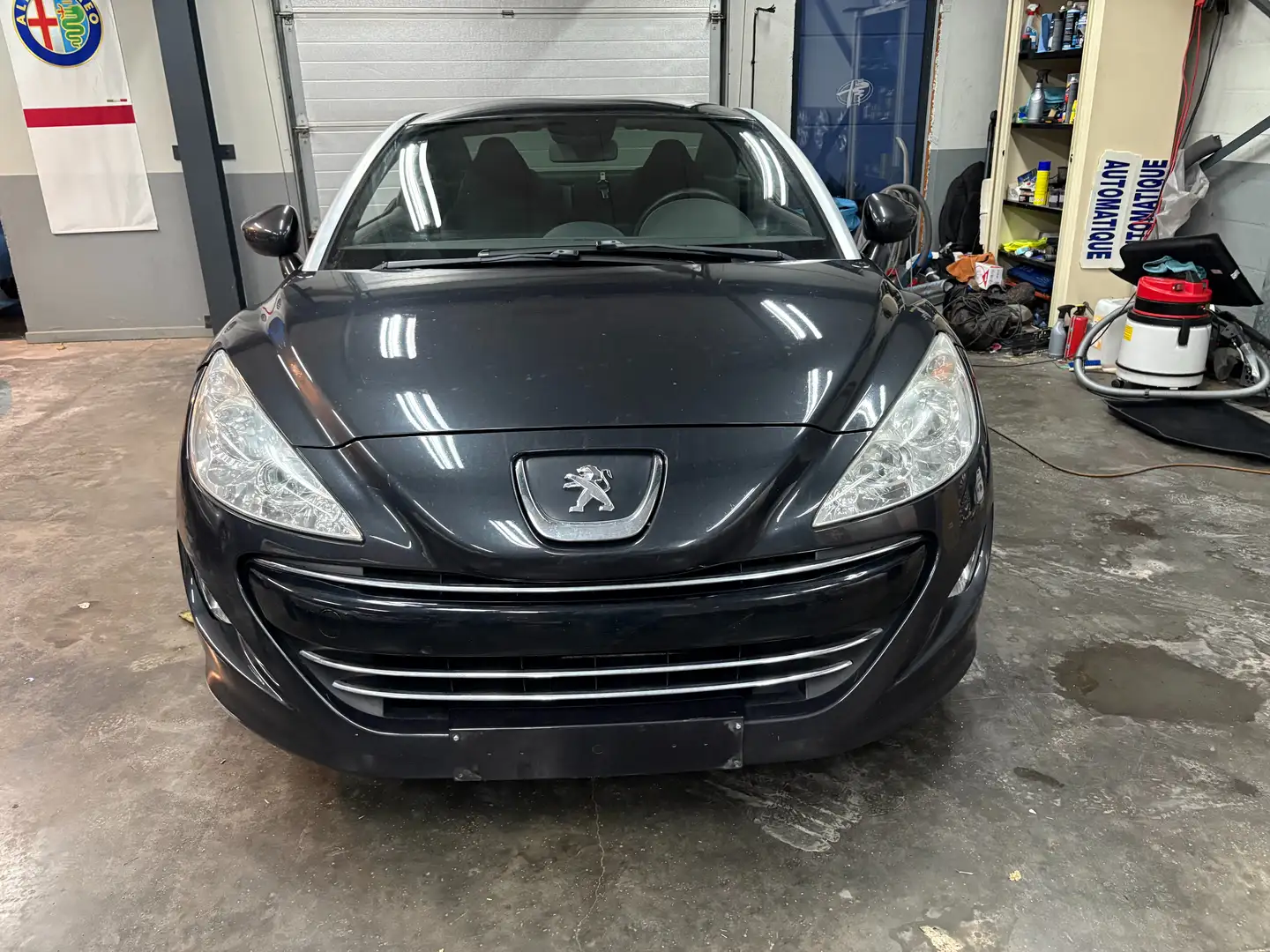 Peugeot RCZ 1.6 THP Gris - 2