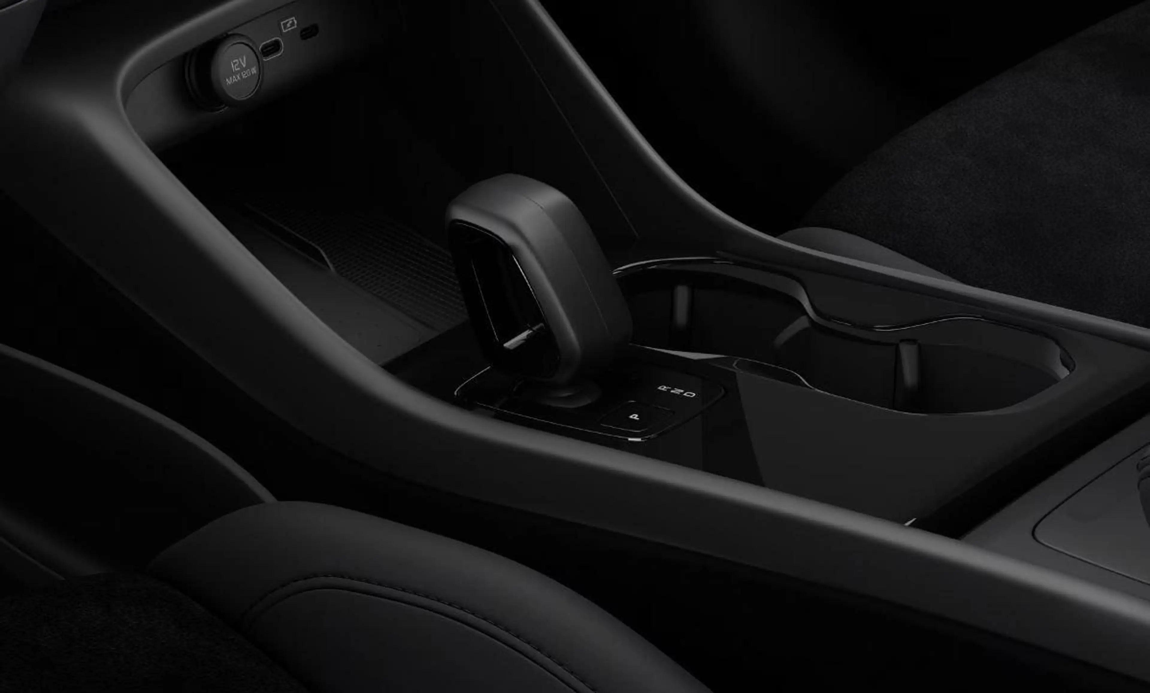 Volvo EX40 Single Motor Ext. Range 82 kWh Black Edition Ultra — photo 17