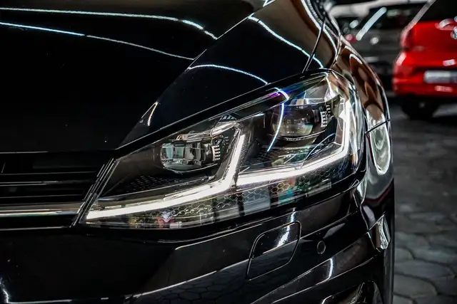 Volkswagen Golf view 7