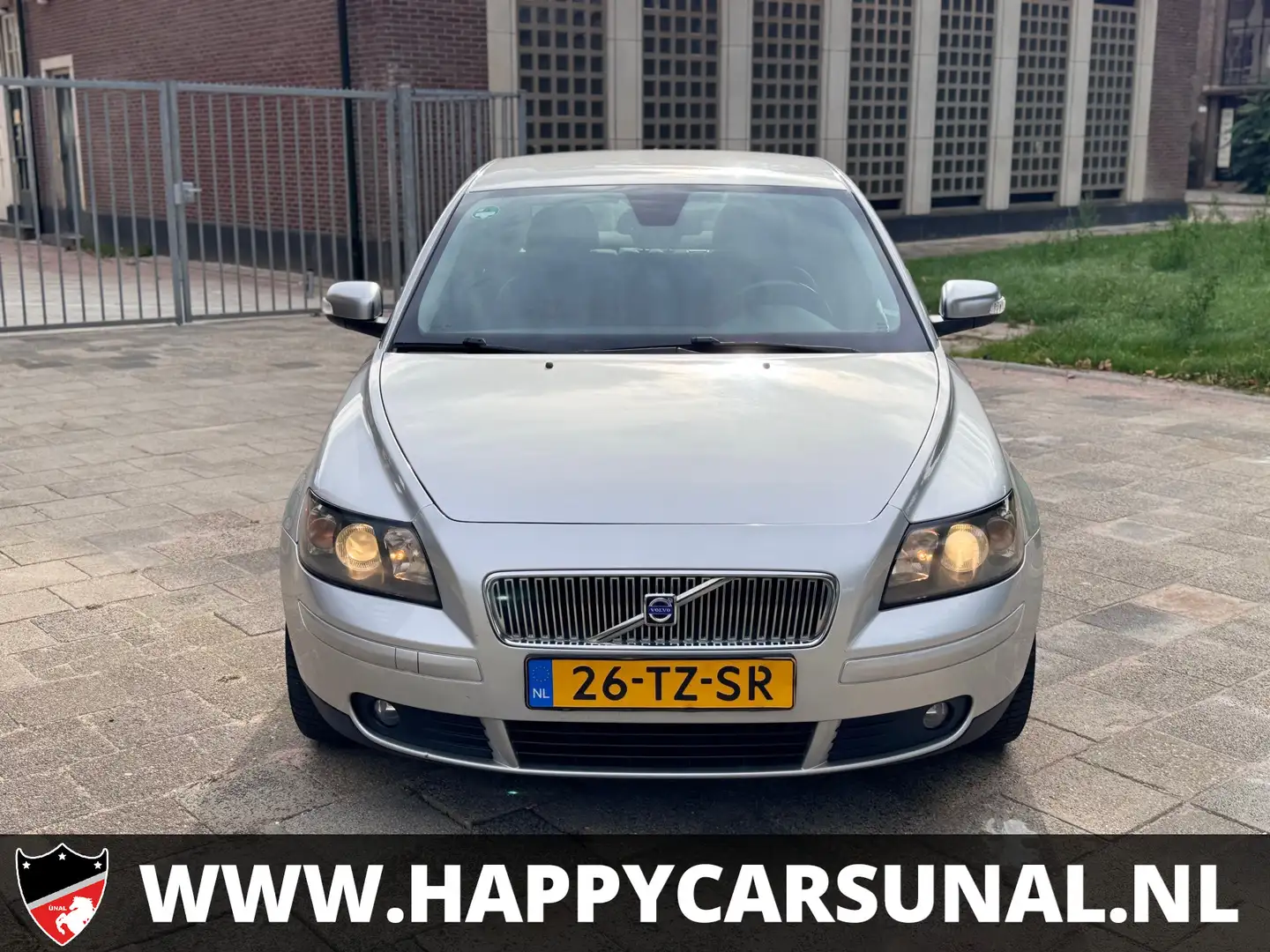 Volvo S40 2.0 Edition II Sport, AIRCO, NAP, NIEUWE APK Grau - 2