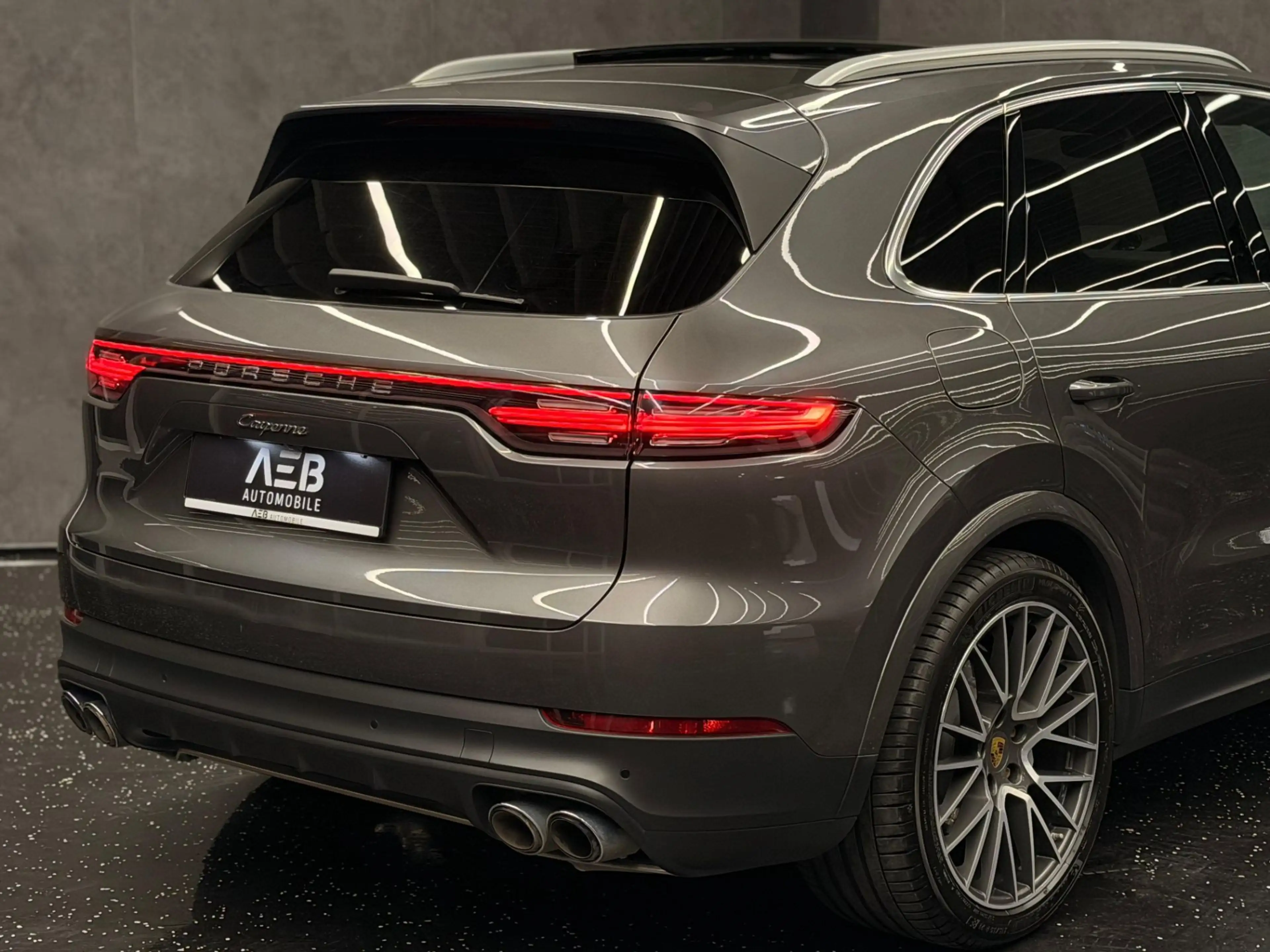 Porsche Cayenne III E-Hybrid**Sport-Chrono**Matrix LED**BOSE**PAN — photo 11