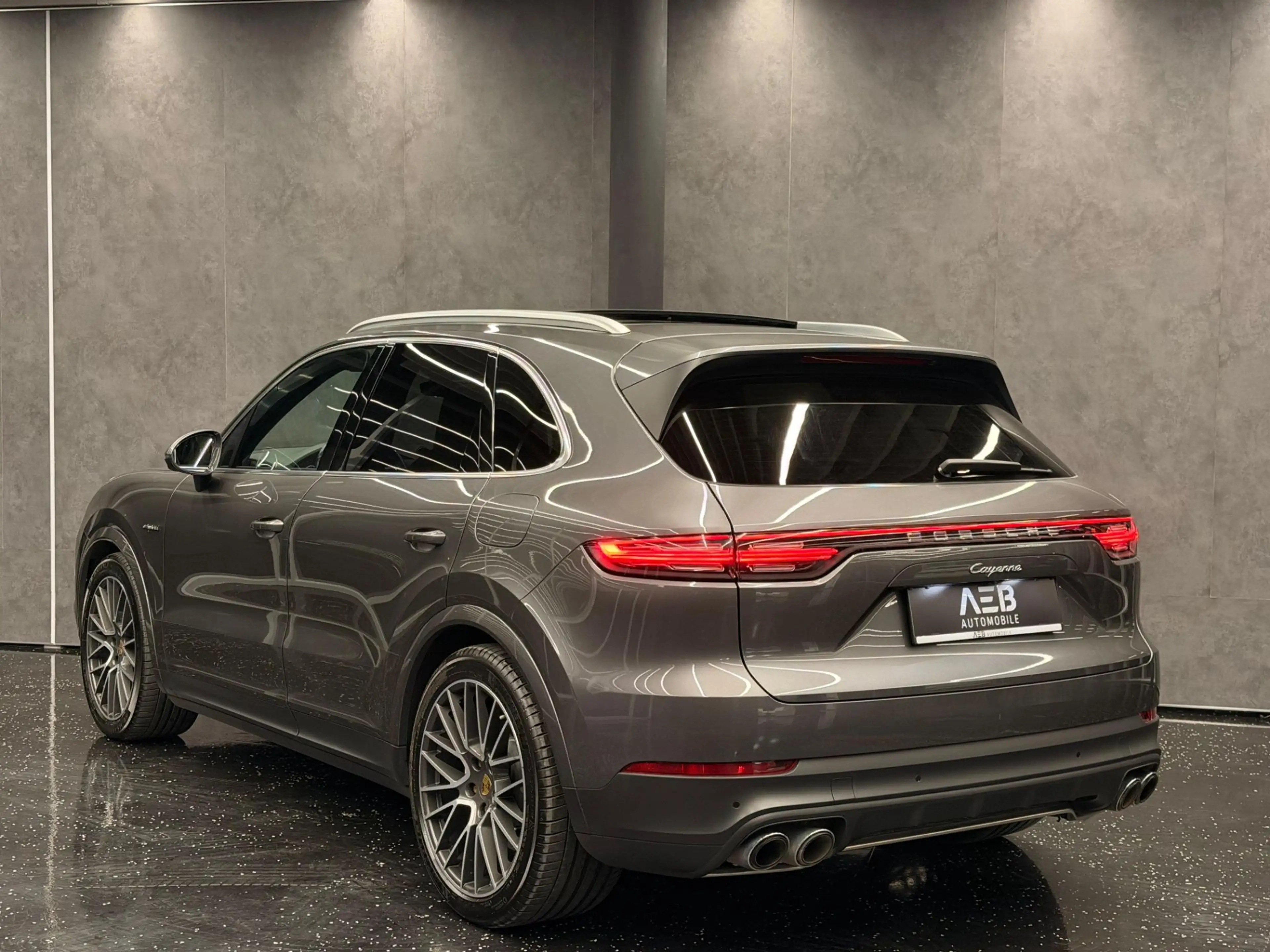 Porsche Cayenne III E-Hybrid**Sport-Chrono**Matrix LED**BOSE**PAN — photo 8