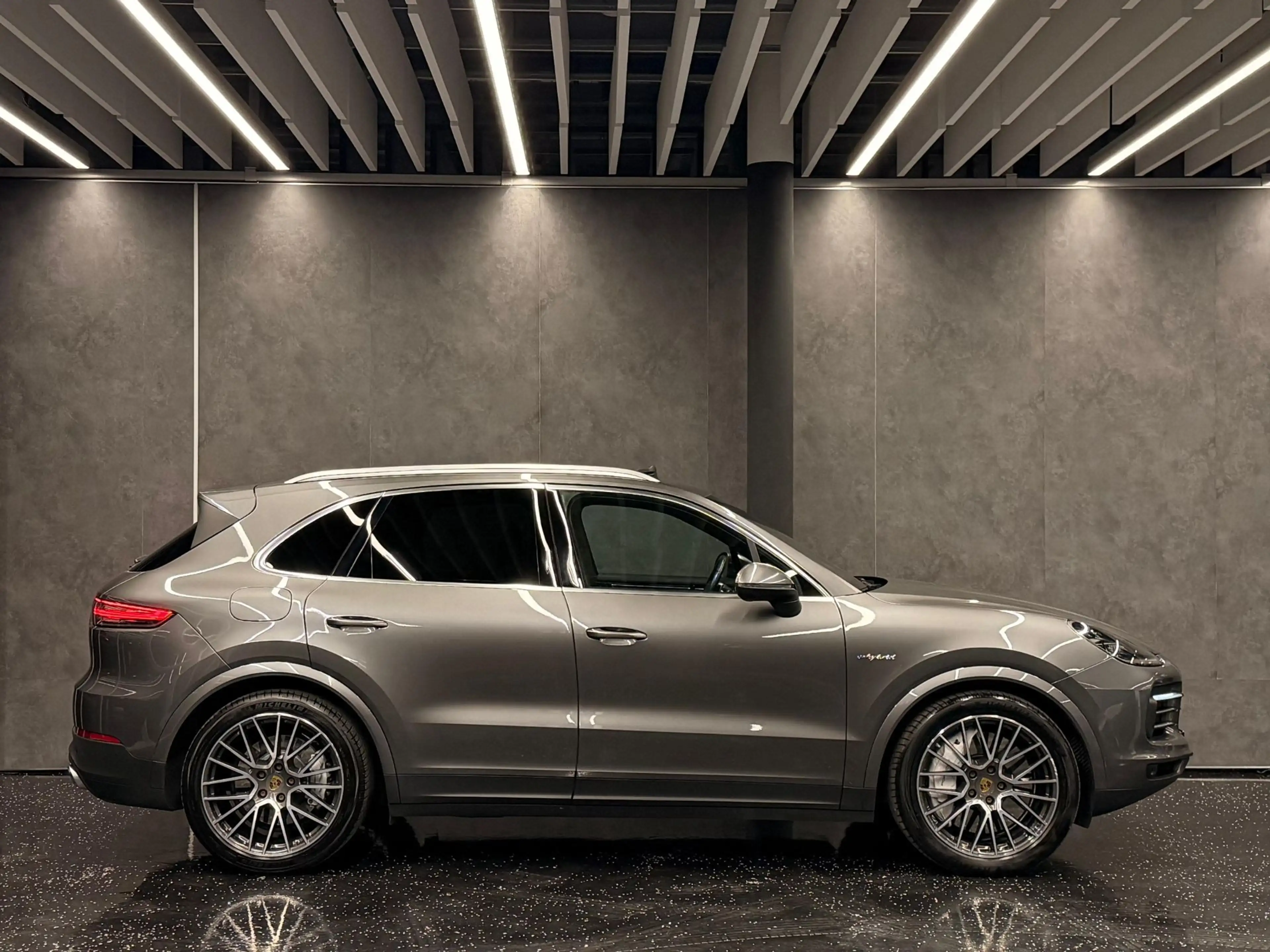 Porsche Cayenne III E-Hybrid**Sport-Chrono**Matrix LED**BOSE**PAN — photo 5
