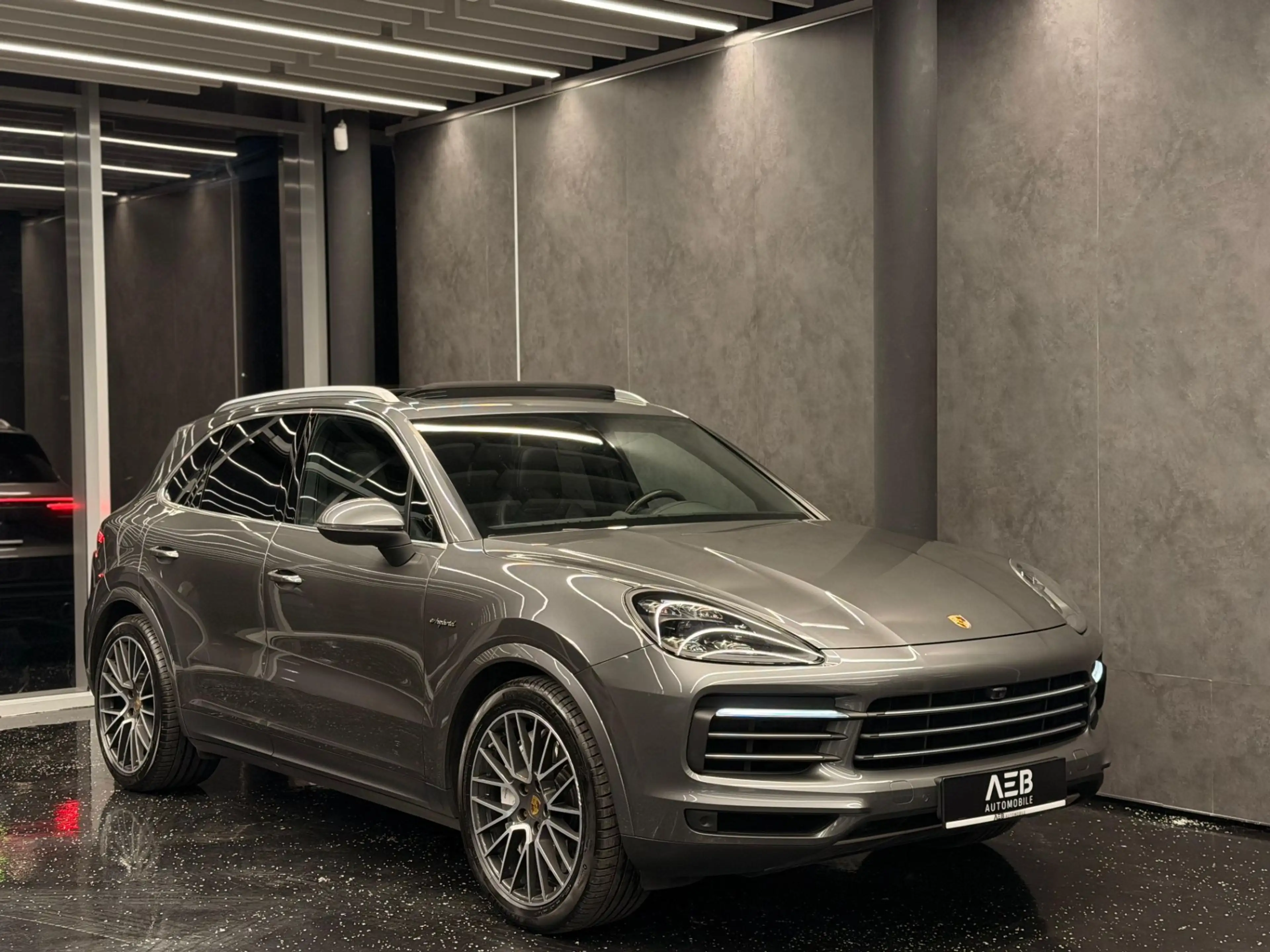 Porsche Cayenne III E-Hybrid**Sport-Chrono**Matrix LED**BOSE**PAN — photo 4