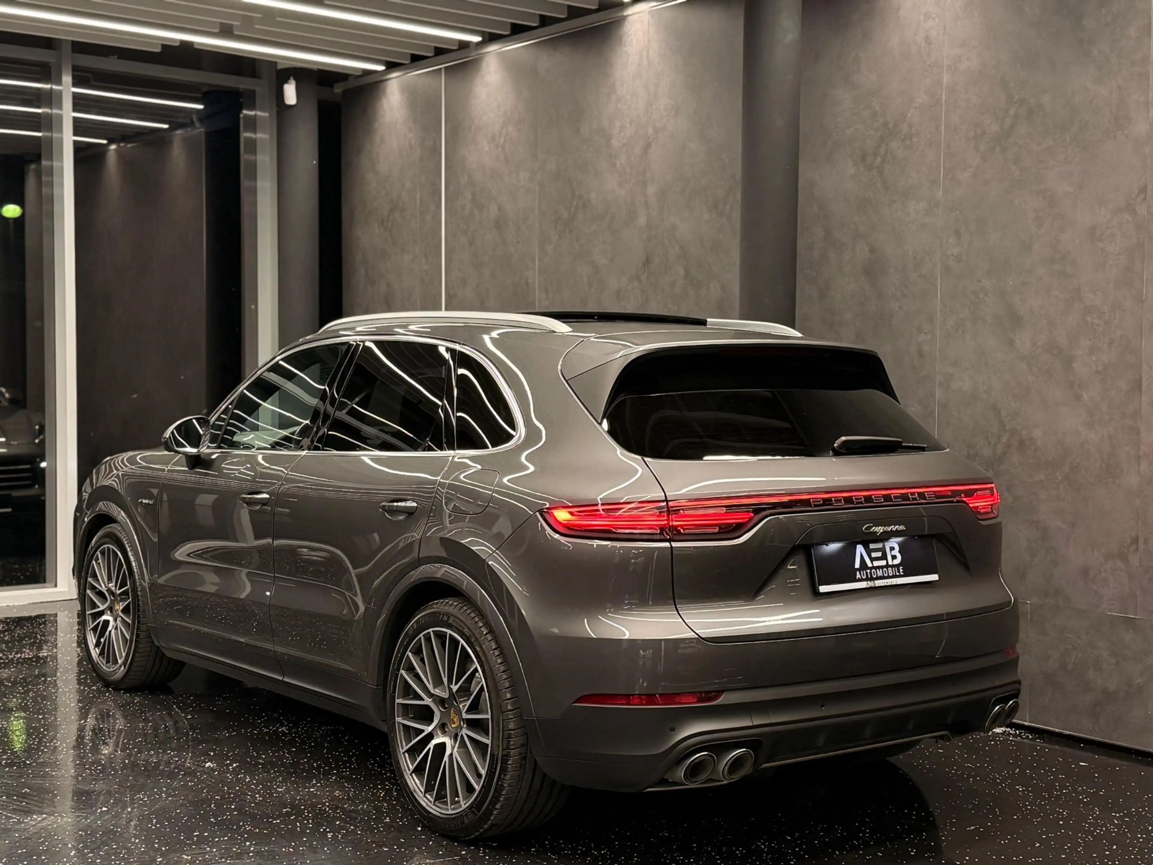 Porsche Cayenne III E-Hybrid**Sport-Chrono**Matrix LED**BOSE**PAN — photo 7
