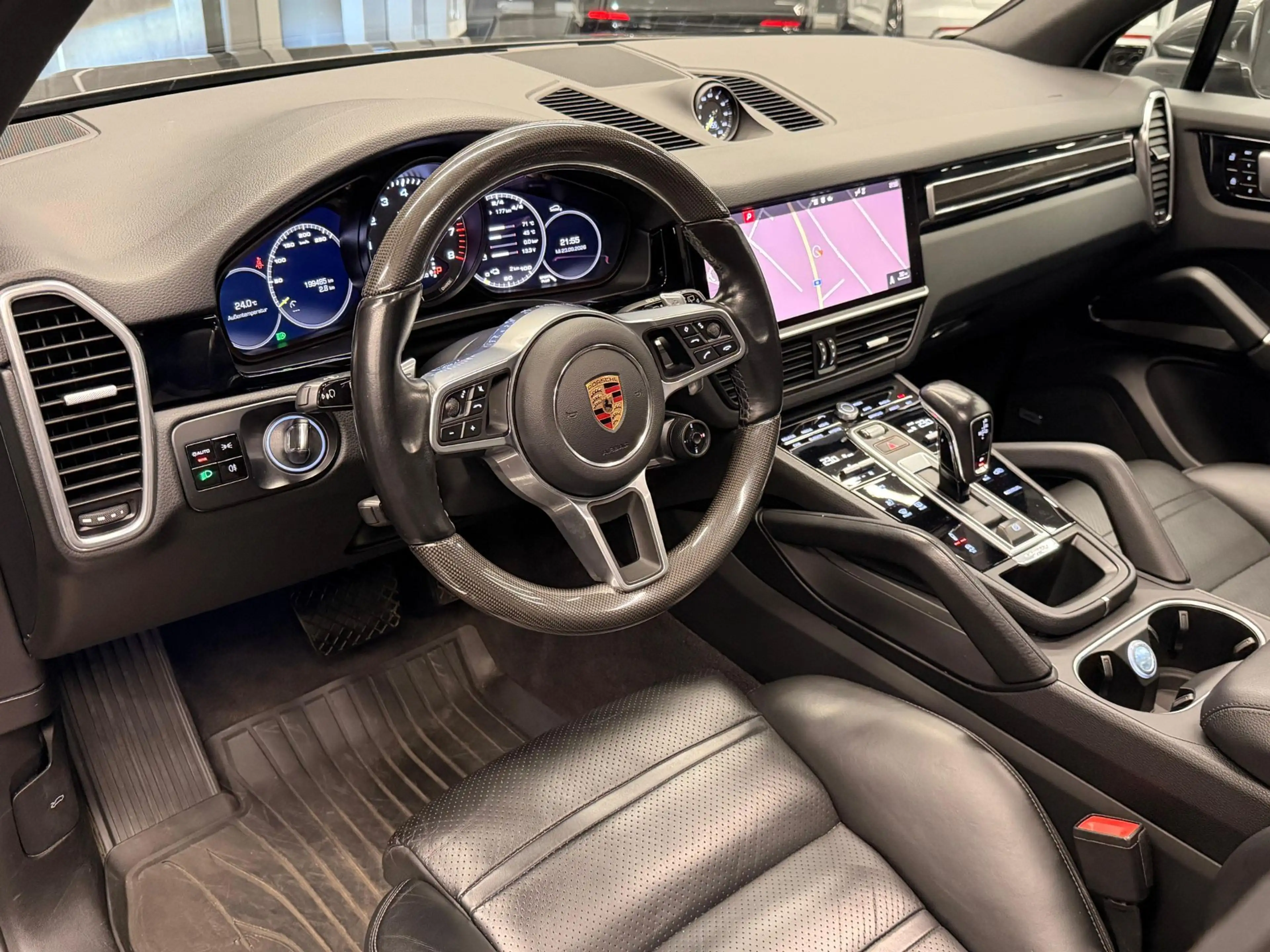 Porsche Cayenne III E-Hybrid**Sport-Chrono**Matrix LED**BOSE**PAN — photo 15